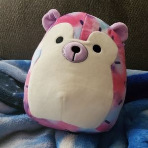 8" Yasmin Hedgehog Squishmallow